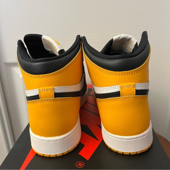 Nike Air Jordan 1 Retro High OG ‘Taxi’ GS Size 6.5Y 575441-711 - Picture 7 of 13